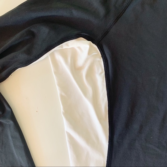 O’Neill Woman’s Long Sleeve Rash Guard - Picture 4 of 16